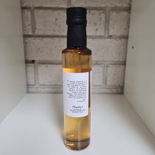 Load image into Gallery viewer, Caramelised White Balsamic with Chilli &amp; Kafir Lime 250ml
