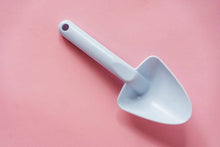 Load image into Gallery viewer, Little Diggers Beach Spade