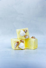 Load image into Gallery viewer, Lemon Meringue Pie Marshmallows
