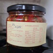 Load image into Gallery viewer, Lindy&#39;s Marinated Sun Dried Tomatoes
