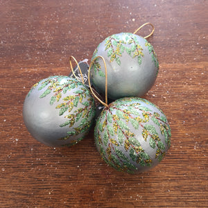 Christmas Baubles Green Willow Glitter