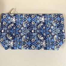 Load image into Gallery viewer, Anna’s of Aus Zip Purse
