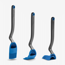 Load image into Gallery viewer, Blue silicone basting brush. Product of Dreamfarm Australia.
