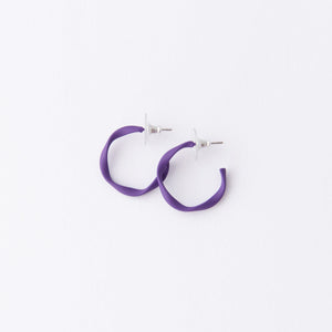Everyday Twisted Midi Hoop Earrings