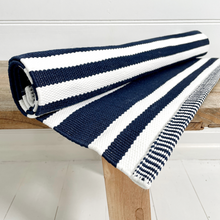 Load image into Gallery viewer, OUTDOOR SMALL MAT – NAVY &amp; WHITE HAMPTON STRIPE
