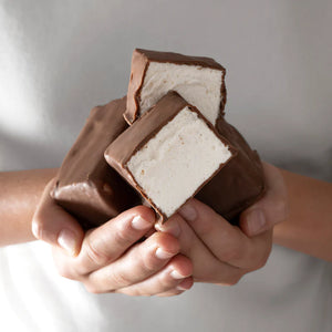 Chocolate Dipped Vanilla Marshmallow 80g