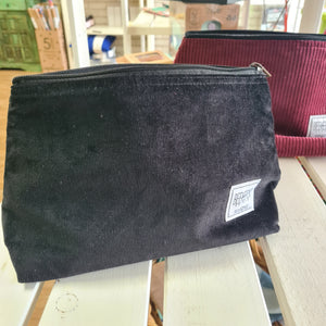 Medium Pouch